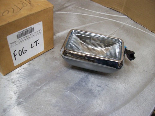 Unity paccar genuine oem fog - paccar,